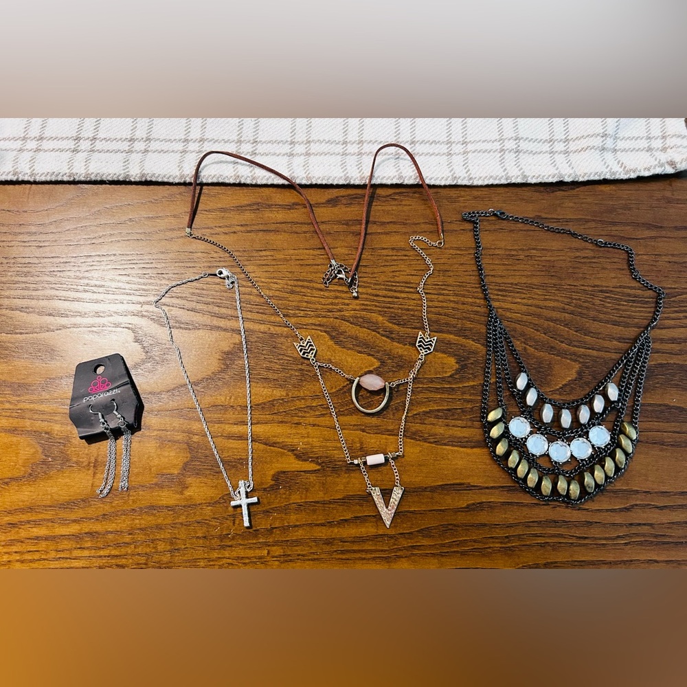 Jewelry lot-some NWT!